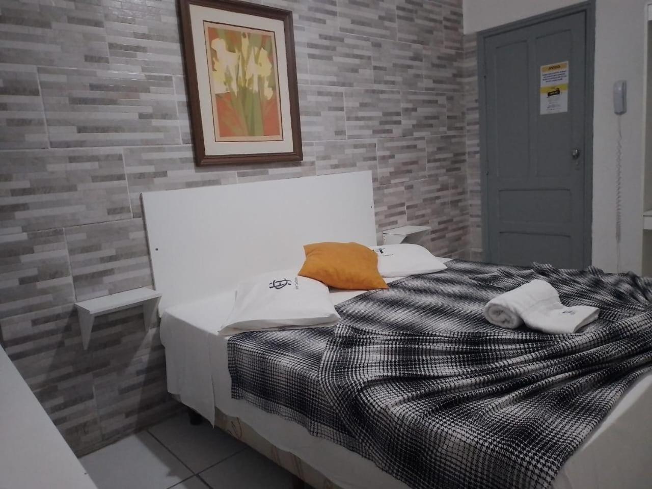 Hotel Centenario Жуиз де Фора Екстериор снимка