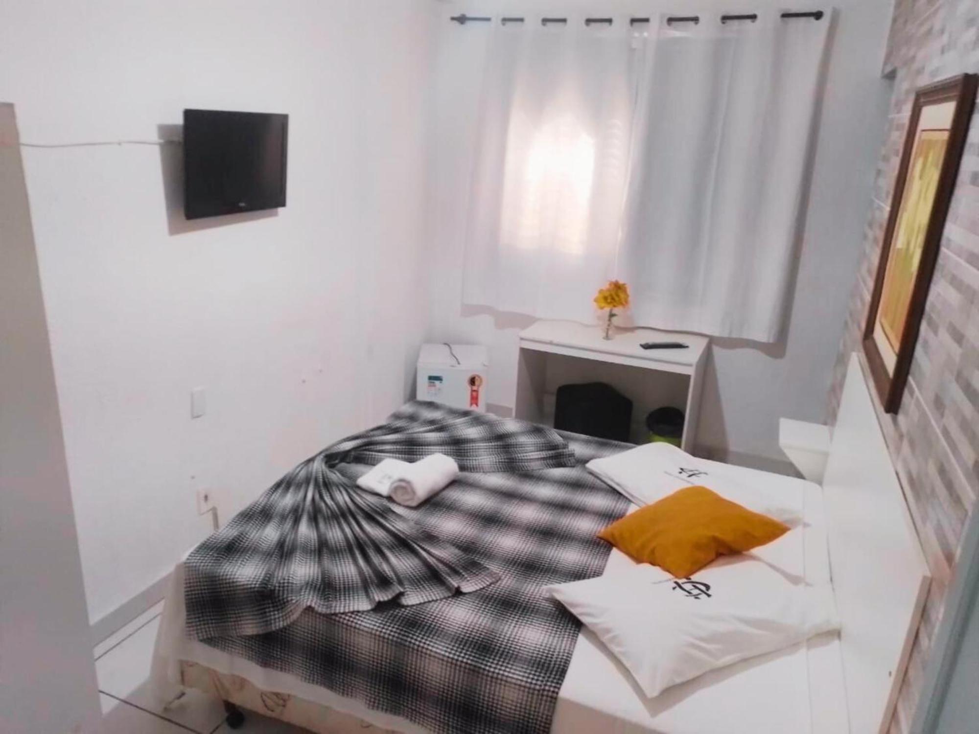 Hotel Centenario Жуиз де Фора Екстериор снимка